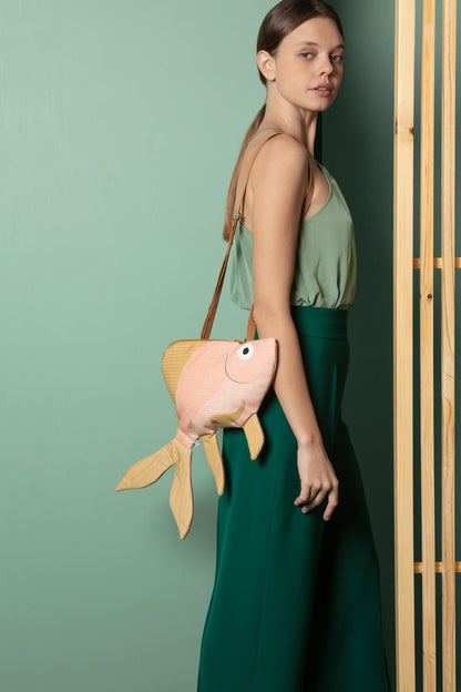 Goldenfish Pink